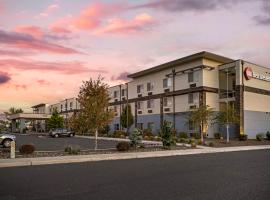 Best Western Plus The Inn at Hells Canyon，位于Clarkston的酒店