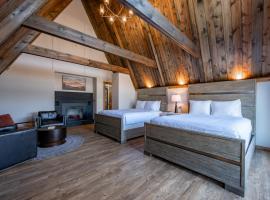 Cove Creek Lodge 204 Poolside Double Queen Fireplace Room，位于奥克兰的酒店