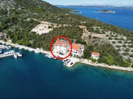 Apartments and rooms by the sea Zaglav, Dugi otok - 8144，位于萨利的酒店