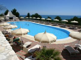 Villaggio Idra，位于维耶斯泰斯马吉亚伦加海滩附近的酒店