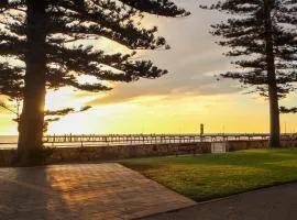 Seafield Tower Glenelg Apartment No 1