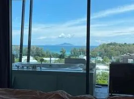 2 bedroom penthouse with terrace and great view!