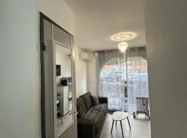 Studio en RDC, climatisé