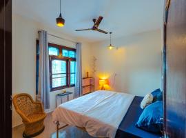 FreeStays TownHouse - 11 BHK, Suja Bir Himachal，位于比尔瓦的酒店