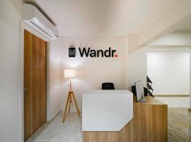 Wandr Hotel- Near MG Road，位于班加罗尔的酒店