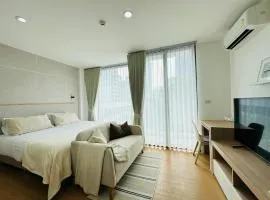 6th Avenue Sukhumvit BKK 308 BTS Asoke & Nana MRT Sukhumvit