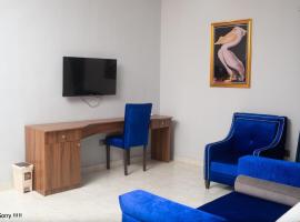 providence hills hotel and suites，位于Uholor的酒店