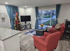 Harbor Haven: Stay, Sail, Dine!，位于Saint Clair Haven的酒店