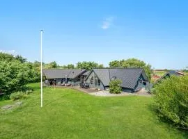 Amazing Home In Fanø With Sauna