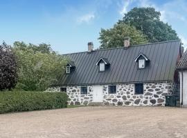 Lovely Home In Sallerup With Wifi，位于Hörby的酒店