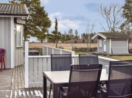 Awesome Home In Löttorp With Wifi，位于勒托普的酒店