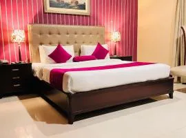 Grand Regent Hotel and Suites