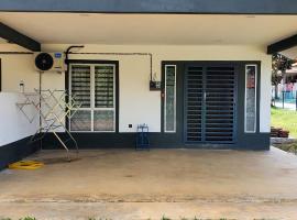 Homestay Hj Romli Beserah，位于关丹的酒店