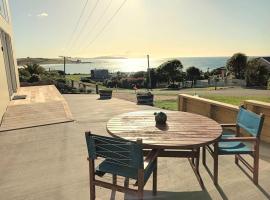 Sea Breeze Apartment Kakanui，位于Kakanui的酒店