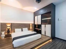 OV Karaoke homestay Langkawi