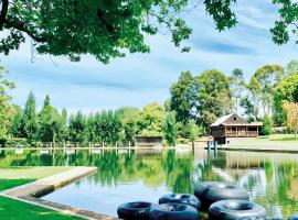 Fonty's Pool Caravan Park and Chalets，位于曼吉马普的酒店