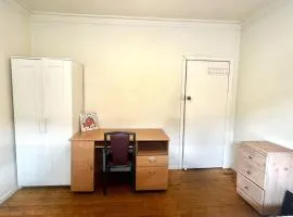 Room near Tullamarine Airport