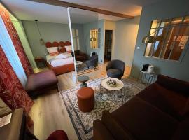 诺曼底酒店，位于弗农的酒店