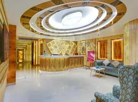 Hotel Gold Palace - 03 Mins Walk From New Delhi Railway Station