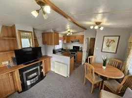 8 Berth Caravan - North Shore Holiday Park Skegness 3 Bedrooms