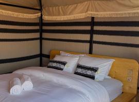 AMER private desert camp，位于Bidiyah的酒店