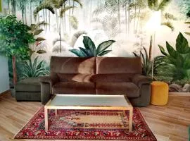 Jungle Sunshine Apartment