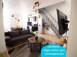Triplex Lumineux &agrave; Cherbourg, hyper centre, 2 pas du Port & Vie Nocturne, Intendance Luxury Host，位于瑟堡的豪华酒店