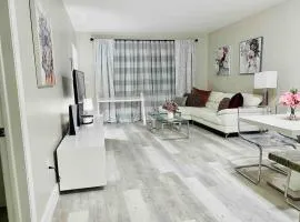 Modern 1BR 1BA Condo 1Block to Aventura Mall