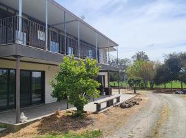 Bahwidgee Lodge - Riverside Retreat