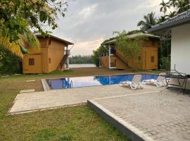 Ayuwaters All inclusive Yoga and Ayurveda，位于本托塔的酒店