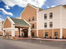 Halsted Inn and Suites Harvey - Chicago Southland，位于哈维的酒店