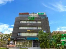 FabHotel Astra Suites - HSR Main Road