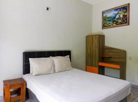 RedDoorz at Saren Anyar Homestay Lukluk，位于Bringkit的酒店