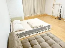 Jinny Home Sweet Home Hongdae
