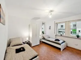 GÜNSTIGES Apartmenthaus für Monteure in Waiblingen City Wifi, Smart TV, Parking NEW