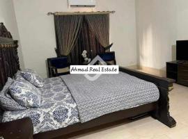 2 Bed Furnished Ground Portion For Rent，位于木尔坦的酒店