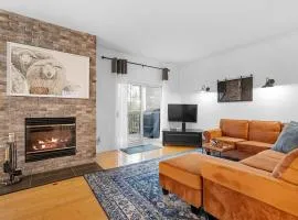 Le Champetre Tremblant 2bdrs Condo W Fireplace