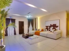 Spacious 2 Bedroom Flat in Lekki Phase 1