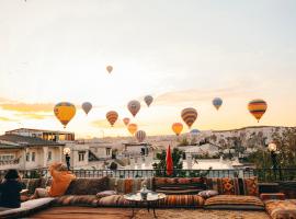 格雷梅谷地洞穴居所酒店，位于格雷梅的酒店