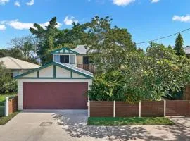 Buchan House Spacious Dual Living Retreat