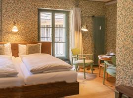 Kultur-Gästehaus Villa Sonnenberg，位于伦茨堡的酒店