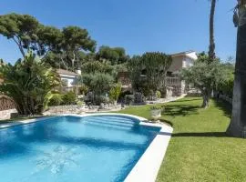 Catalunya Casas Superb Traditional Elegance walking distance to beach