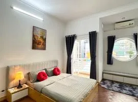 Cozy A Little Hanoi Studio - Steps to Nguyen Hue Walking Street