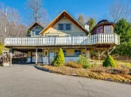 1 Mi to Story Land Spacious Home with Mtn Views!