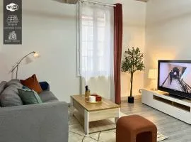 Henri en scène - Charme & Confort en Hypercentre Chartres - Au pied de la Cathédrale