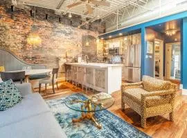 80 Lex 203 Eclectic Industrial Apt