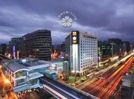 兄弟大饭店，位于台北台北松山机场 - TSA附近的酒店