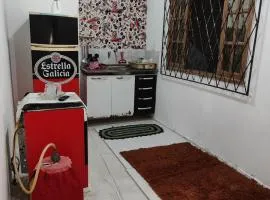 kitnet 1 quarto,sala,cozinha,banheiro próximo a praia