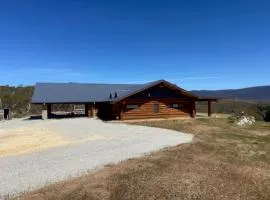 The Log House - Jindabyne