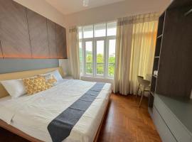 Century Suria Seaview + 3 Bedroom Apartment，位于瓜埠的公寓